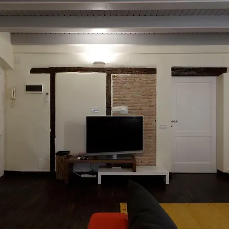 House 41, Nuovo In Borgo Storico Apartamento *