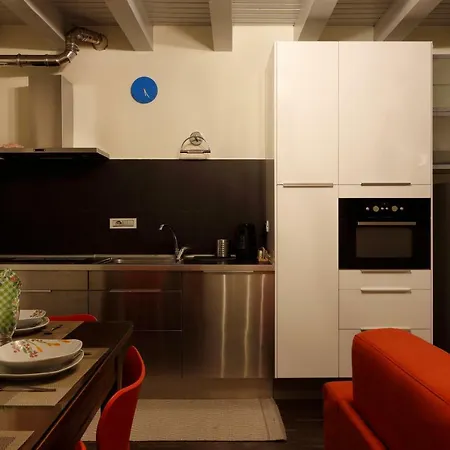 Apartamento House 41, Nuovo In Borgo Storico *