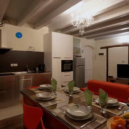 House 41, Nuovo In Borgo Storico Apartment